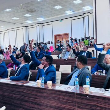 Xildhibaanada golaha shacabka oo u codeeyey Axdiga xakameynta Tubaakada