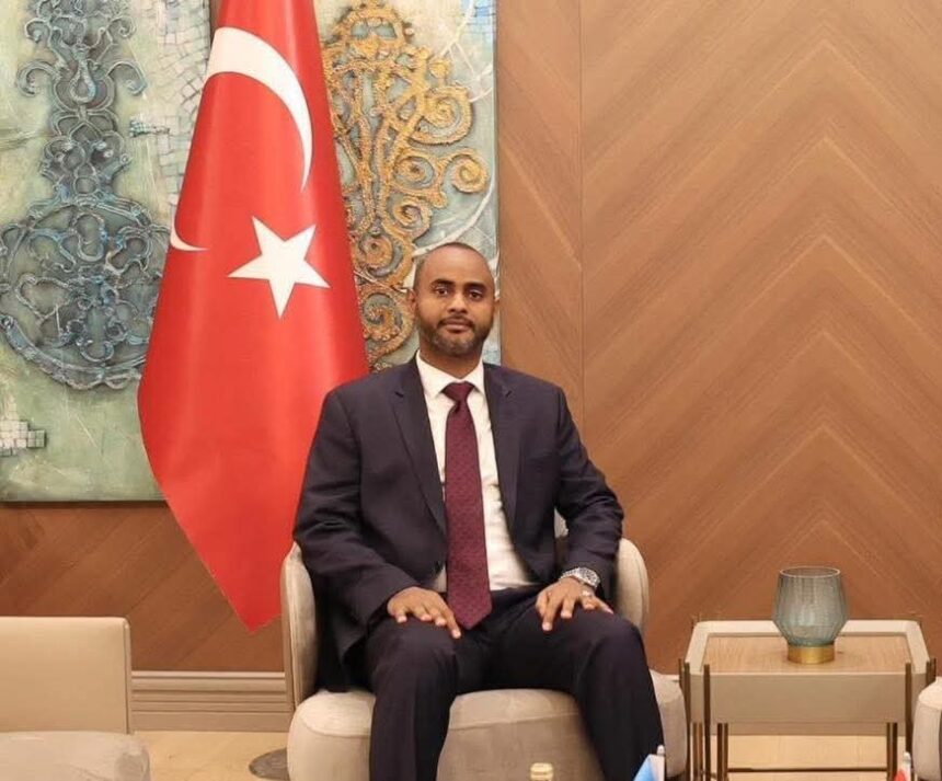 Yaa bixiyay amarka lagu burburiyay Bakhaarki rashiinka ku jiray ?