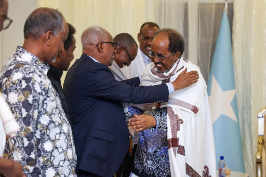 MW Xasan Sheekh oo Laascaanood ku qaabilay wefdi ka socda dowladda Jabuuti