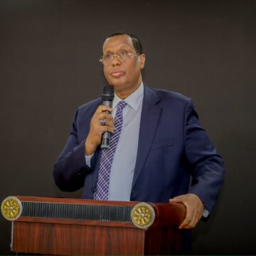 Lugtoor Puntland oo walaac ka muujisay qorsho ay sheegtay inuu wado madaxweyne Xasan Sheekh