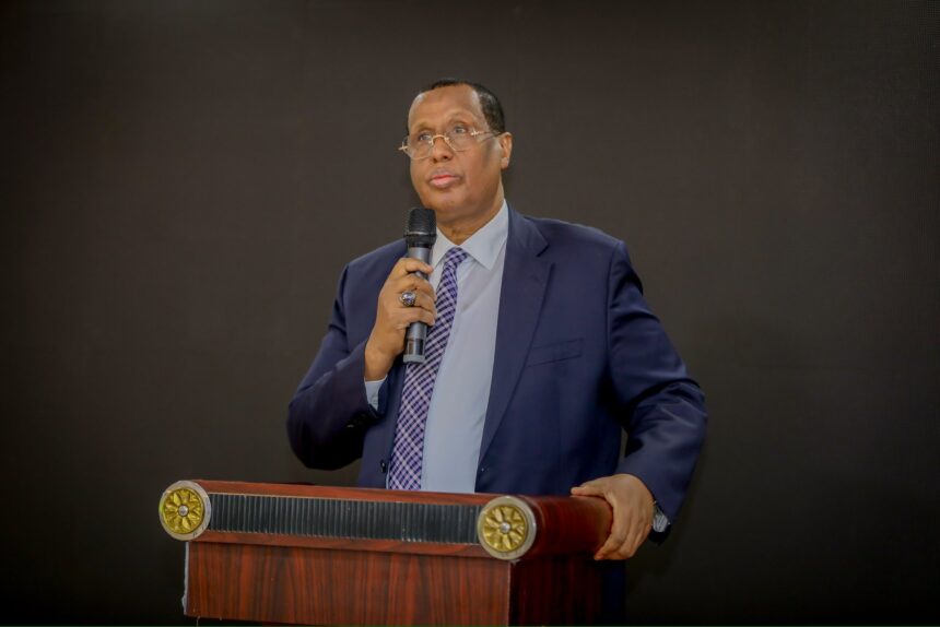 Lugtoor Puntland oo walaac ka muujisay qorsho ay sheegtay inuu wado madaxweyne Xasan Sheekh