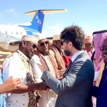 Turkey backs Somalia’s territorial integrity as ambassador participates in Las Anod ceremony.