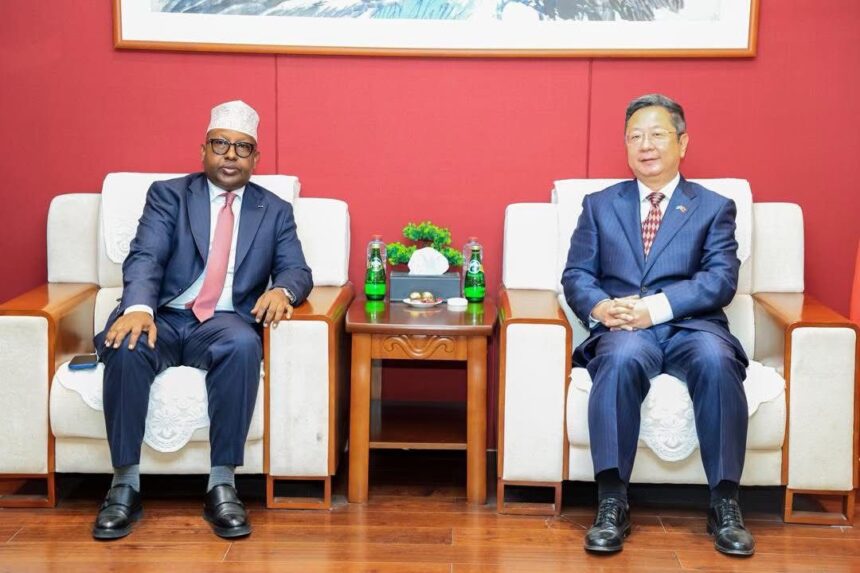 Maxey kawada hadleyn wasiirka Gaashaandhigga Somalia iyo safiirka Shiinaha ?