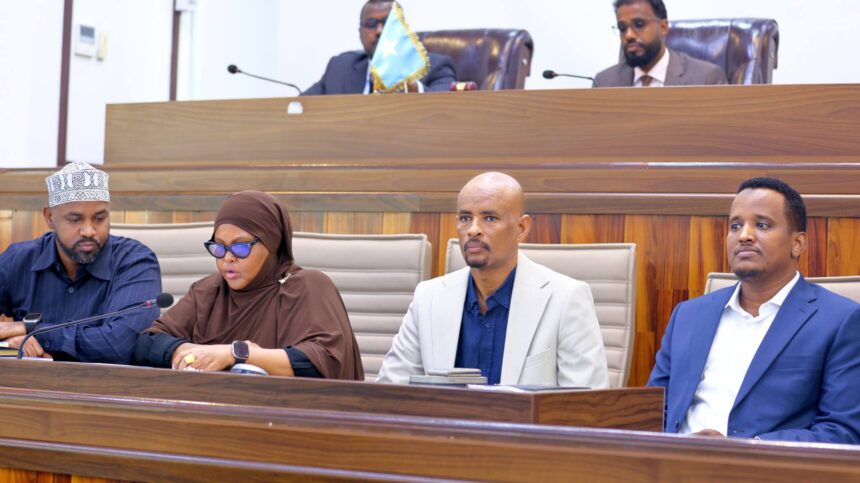 Baarlamaanka labada aqal oo soo gaba-gabeeyay ka doodista Cutubka 9-aad ee dastuurka