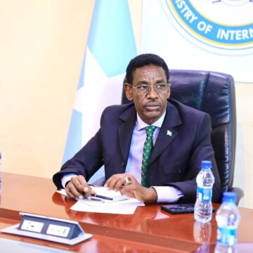 Kulan looga hadlayay la dagallanka tahriibka oo lagu qabtay Muqdisho