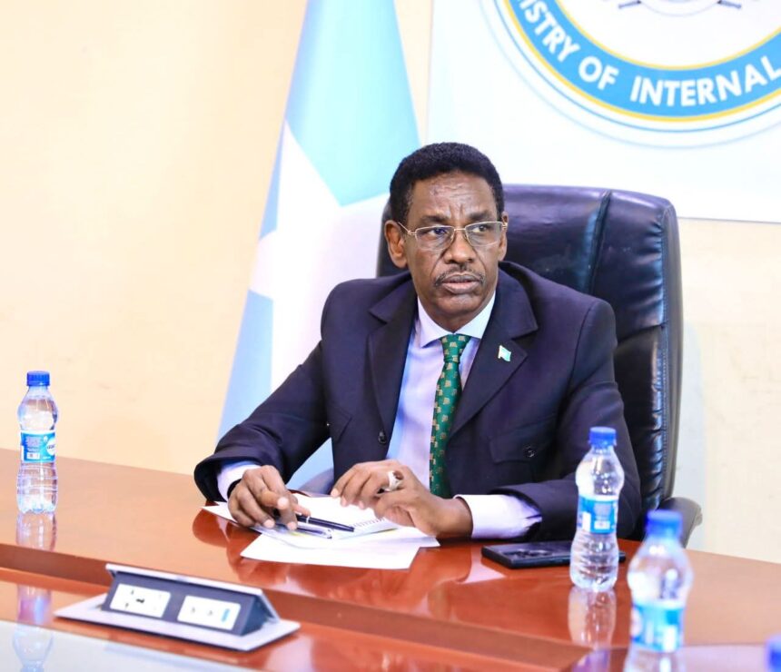 FB_IMG_1770118641650 Kulan looga hadlayay la dagallanka tahriibka oo lagu qabtay Muqdisho