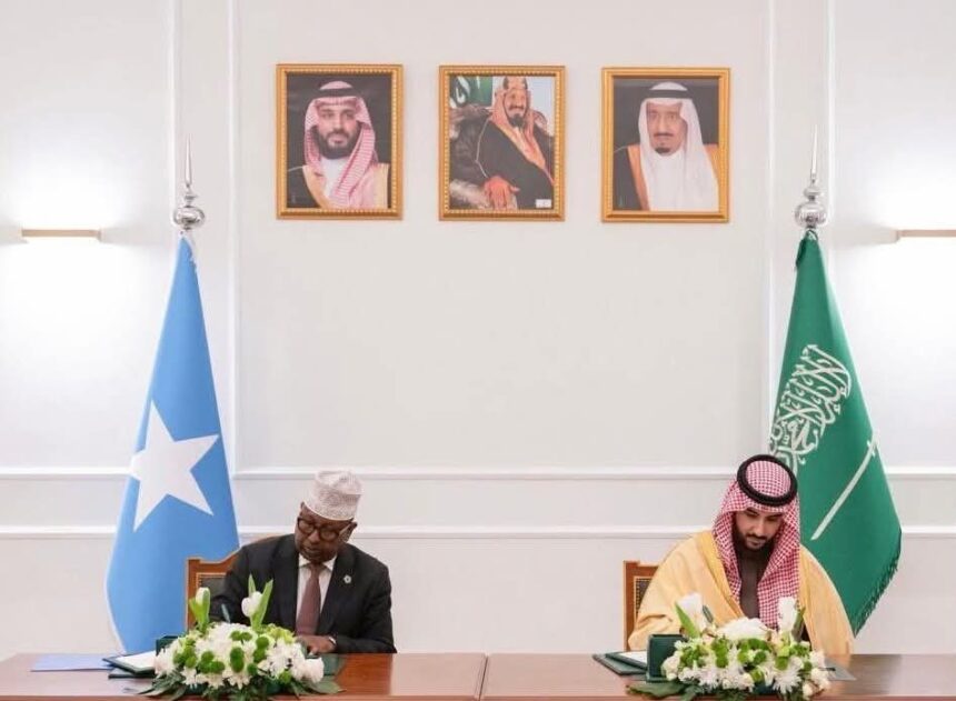 Soomaaliya iyo Sacuudiga oo kala saxiixday heshiis militari