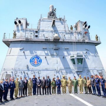 Markab dagaal oo ay lee dahay Turkiga oo soo gaaray Muqdisho