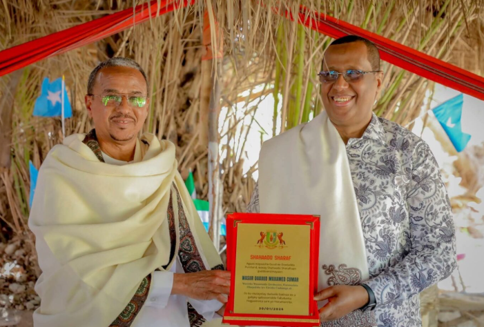 lug Wasiir katirsan Puntland oo shaqo joojin lagu sameeyay