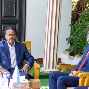 Farmaajo oo kulan la qaatay Danjiraha Turkiga u fadhiya Soomaaliya