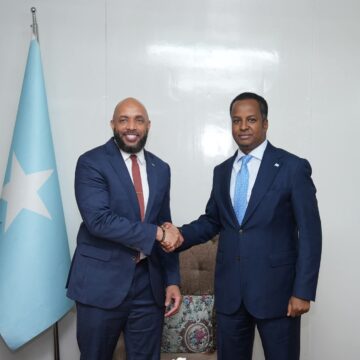 Soomaaliya iyo Mareykanka oo Xoojinaya Iskaashiga Diblomaasiyadeed