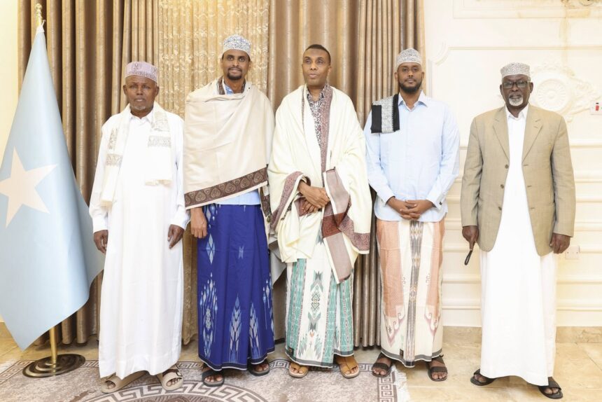 RW Xamsa oo la kulmay Isimada Puntland kuna baaqay xoojinta midnimada dalka