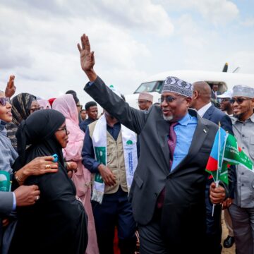 Maxey tahay ujeedka uu guddoomiyaha golaha shacabka u tagay magaalada Baydhabo ?