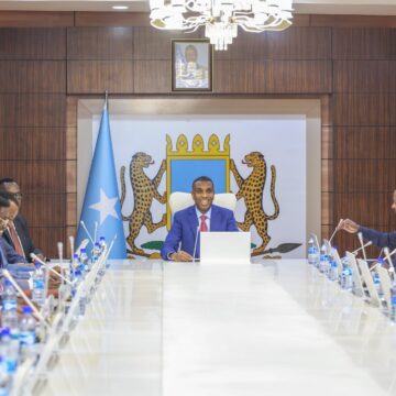 golaha wasiirada Golaha wasiirrada oo xilkii ka qaaday Agaasimaha hay’adda Socdaalka iyo Jinsiyadda Soomaaliya