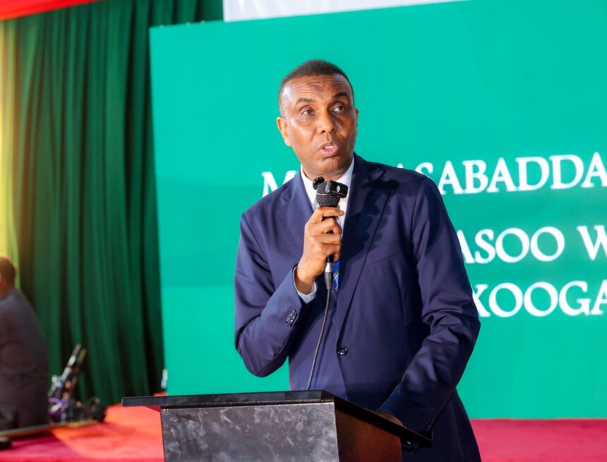 xamssa RW Xamsa ” dal aan laheyn ciidamo awood leh sharaf ma yeelan karo”