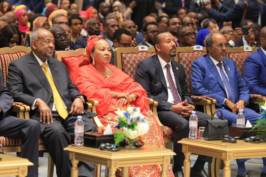 694021608_1446840684153733_6166995380678638027_n Madaxweyne Xasan Sheekh oo ka qeyb galay caleema-saarka madaxweynaha Jabuuti