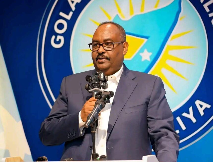 denii Wasiirka Gaashaandhigga Soomaaiya oo Siciid Deni ku eedeeyay inuu ka shaqeynayo kala go’anta dalka