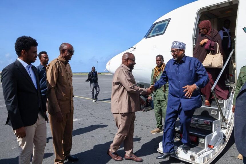 Hoggaamiyaha Koonfur Galbeed oo maanta soo gaaray Muqdisho