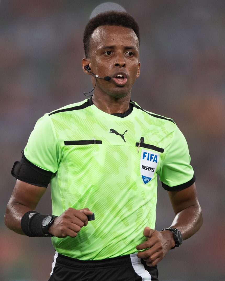 Garsoore Cumar Cartan oo loo xushay inuu dhex-dhexaadiyo kulan dhexmari doono PSG iyo Aston Villa