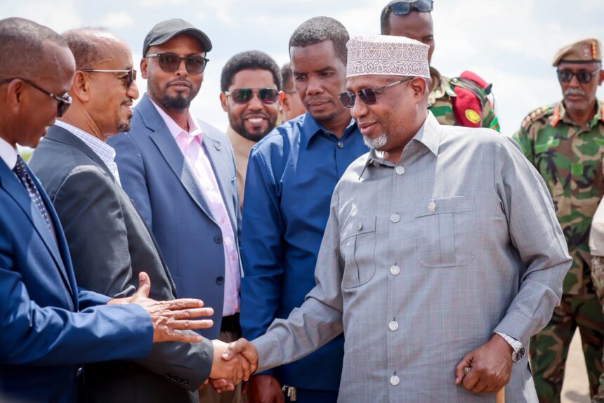 FB_IMG_1782129129895 Baydhabo: Aadan Madoobe oo ka warbixiyay safarkii uu ku joogay Muqdisho
