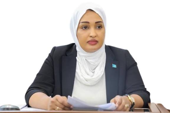 Makhzoumi Wasaaradda Qoyska oo dalbatay in cadaalada la horkeeno raggii lagu eedeeyey xadgubka gabadha Soomaaliyeed