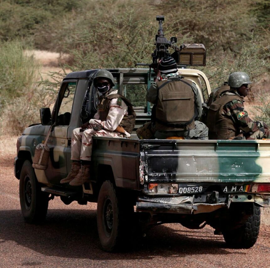 mali Weeraro sababay khasaaro kala duwan oo ka dhacay dalka Mali