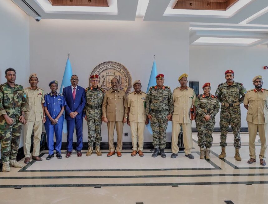 765959923_1595037102206508_782708119556651046_n Maxey kawada hadleyn madaxweyne Xasan iyo Taliyaha ciidanka Qalabka sida ee Jabuuti ?