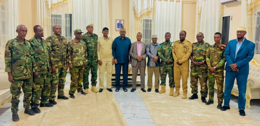 Deni oo Gaalkacyo Kulan La Qaatay Saraakiisha Ciidanka Puntland +SAWIRO
