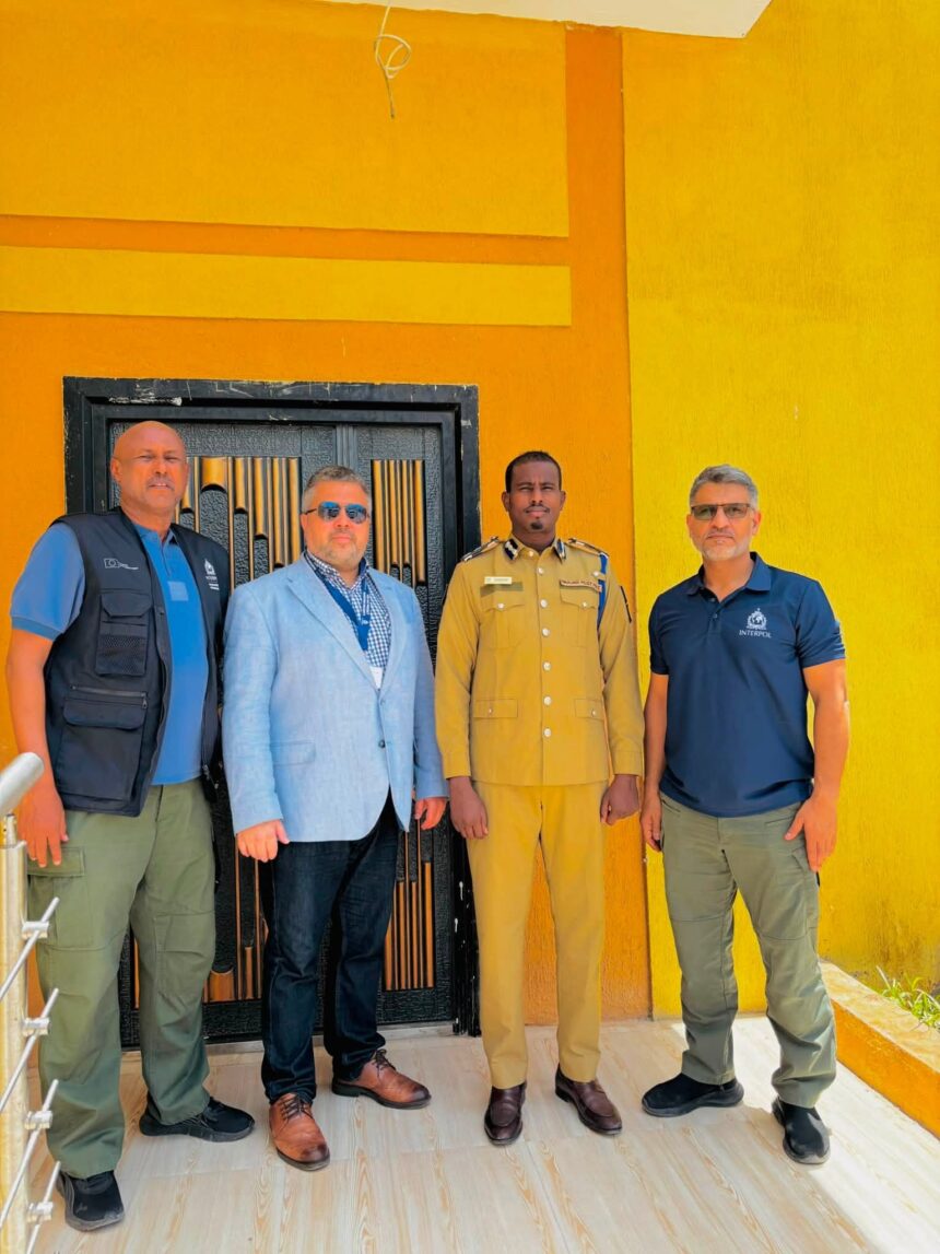 Booliska Bari iyo INTERPOL oo Ka Wada Hadlay Iskaashiga Amniga+SAWIRO