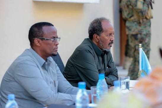 Xasan Sheekh iyo Guudlaawe Xasan Sheekh iyo Guudlaawe oo Kulmay, Heshiisna La Filayo
