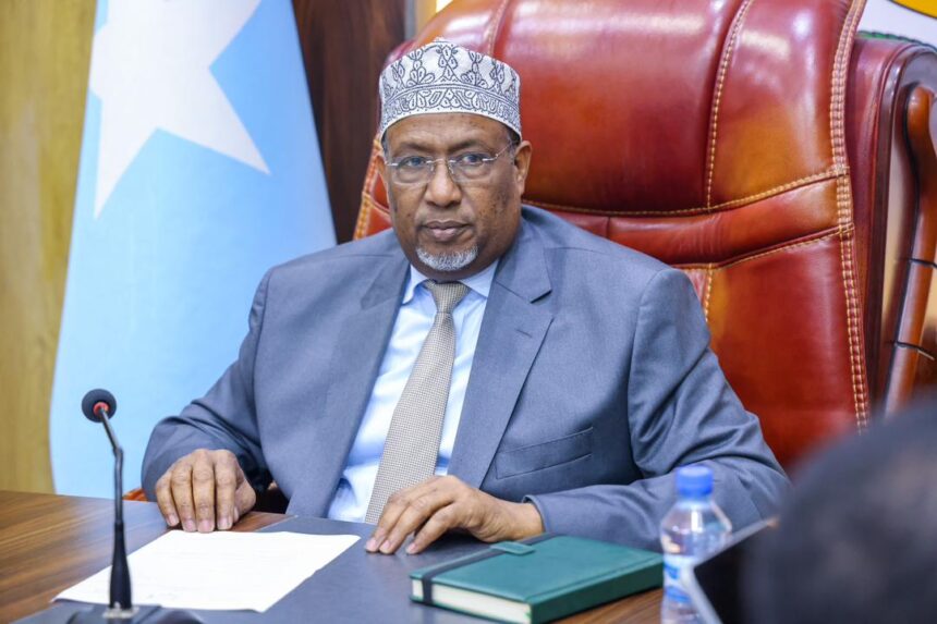 DEG-DEG: Aadan Madoobe oo Baydhabo Gaaray, Digniin Adagna Diray