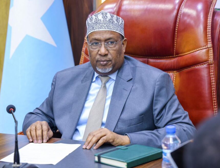 Aadan Madoobe oo la sheegay inuu wado qorsho uu xafiis uu maamulkiisa ku shaqeeyo kaga dhisanayo Muqdisho (XOG)