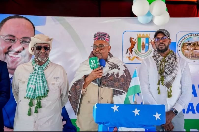 deni.q Deni: “Si Adag Ayaan Ula Dagaallamaynaa Burcad-badeedda”